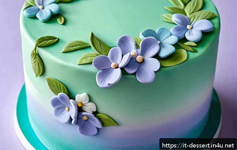 케이크 데코레이션 - A close-up image of an elegantly decorated cake featuring delicate sugar paste flowers and leaves, c...